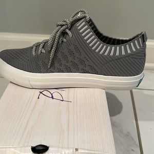 New in box. Blowfish grey tennis size 8